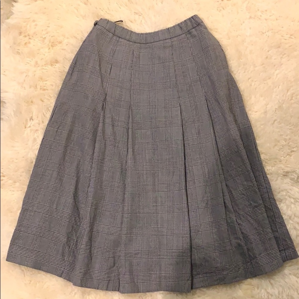 Ladies Skirt